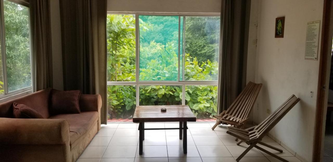 Hostal El Balsamo 엘순살 외부 사진